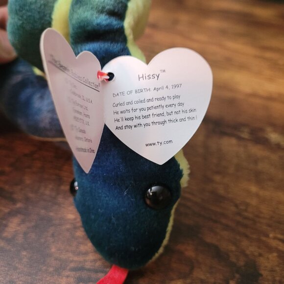 Ty Beanie Babies Hissy The Snake Rainbow Iggy Tie Dye Vintage NWT Price Is Firm - Picture 8 of 12